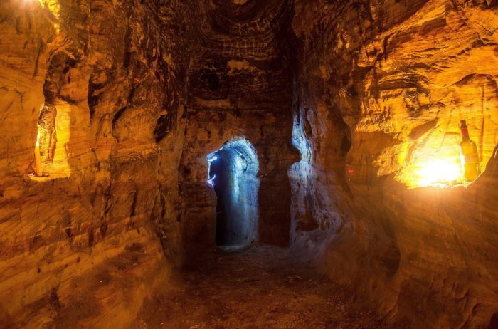 Араповский пещерный монастырь